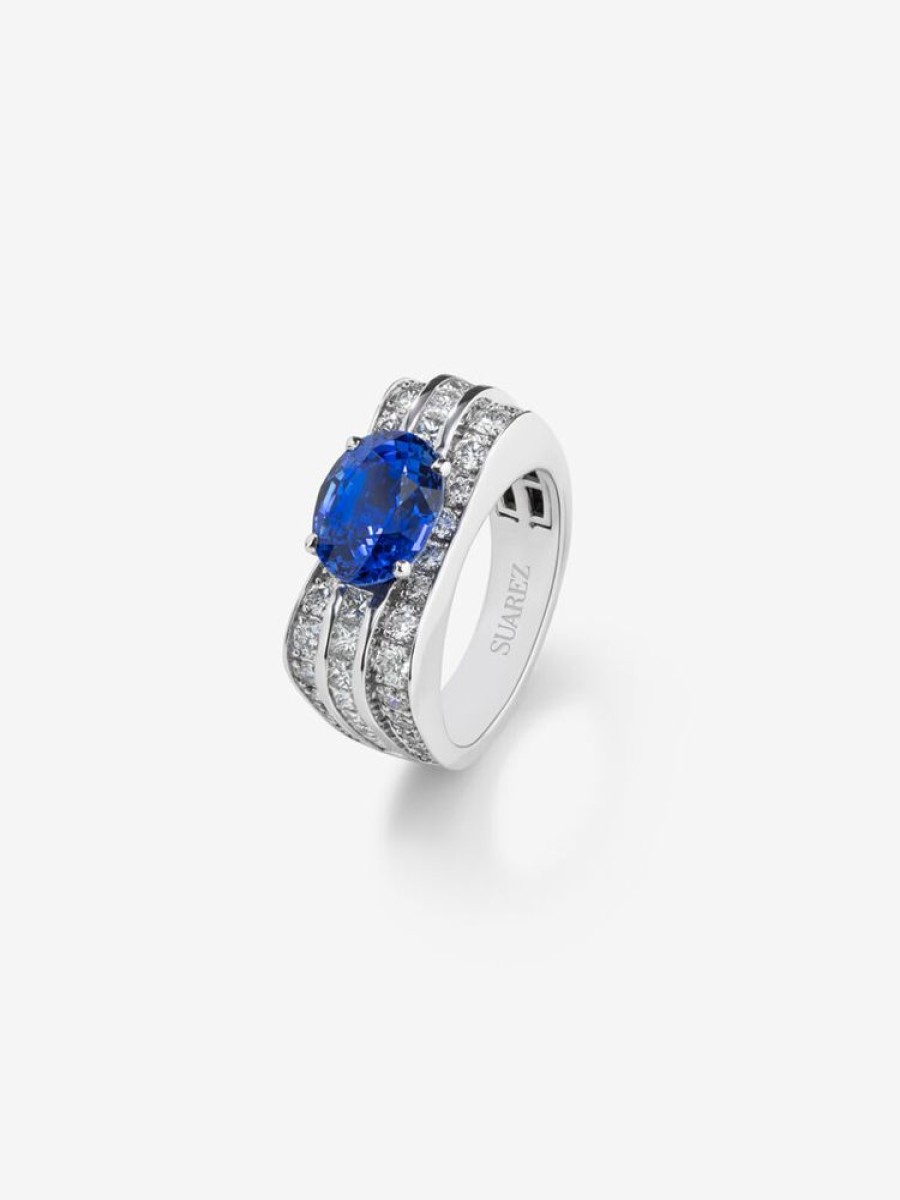 Joyeria Joyería Suárez Anillos Con Zafiros | Anillo De Oro Blanco De 18K Con Zafiro Azul En Talla Oval 3,69 Cts Y Diamantes Blancos En Talla Princesa Y Brillante De 1,71 Cts