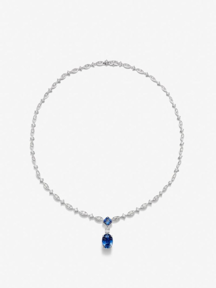 Joyeria Joyería Suárez Collares De Oro | Collar De Oro Blanco De 18K Con Zafiro Azul Royal En Talla Oval De 5,05 Cts, Zafiros Azules En Talla Octogonal 1,04 Cts Y Diamantes Blancos En Talla X De 7,59 Cts